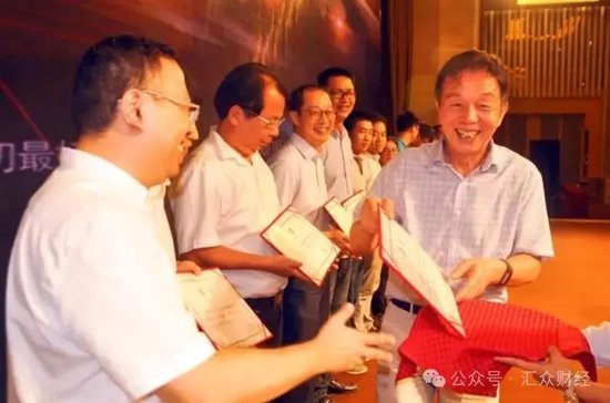 “闽商教父”许连捷逝世，曾捐赠超10亿元，看他的故事有多传奇…